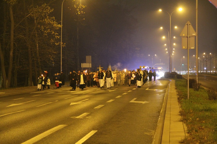 Noc Świętych na wrocławskich Popowicach i Kozanowie