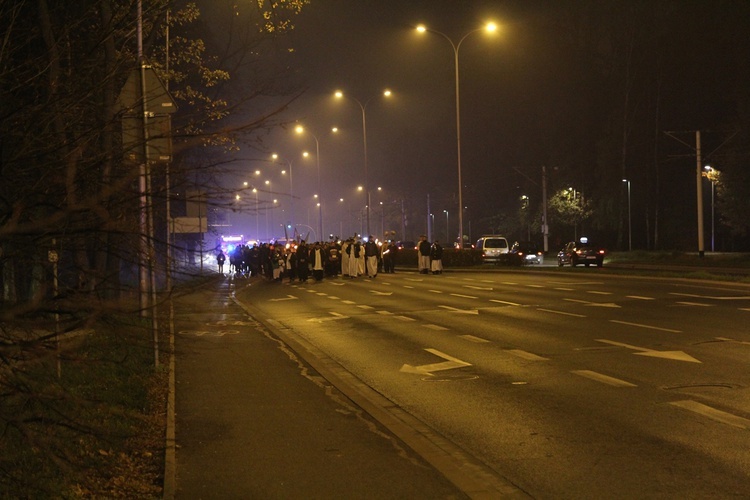 Noc Świętych na wrocławskich Popowicach i Kozanowie