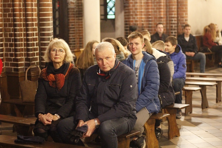 Żyrardów. Noc Świętych