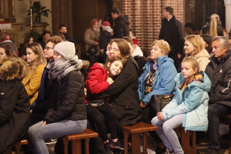 Żyrardów. Noc Świętych