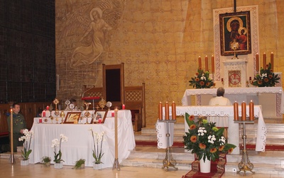 Sochaczewscy wierni adorowali Najświętszy Sakrament i wzywali wstawiennictwa świętych.