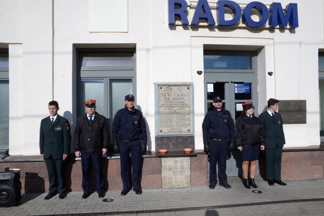 Pamięci pomordowanych kolejarzy