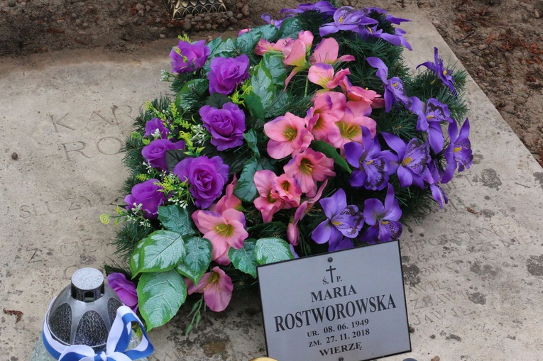 W dniu Wszystkich Świętych na Cmentarzu Salwatorskim w Krakowie