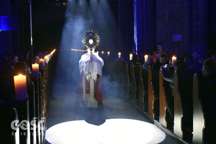 Nabożeństwo z relikwiami świętych i błogosławionych