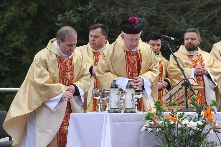 Msza św. w uroczystość Wszystkich Świętych w Koszalinie