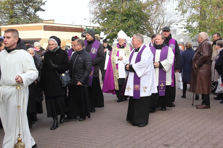 Msza św. w uroczystość Wszystkich Świętych w Koszalinie