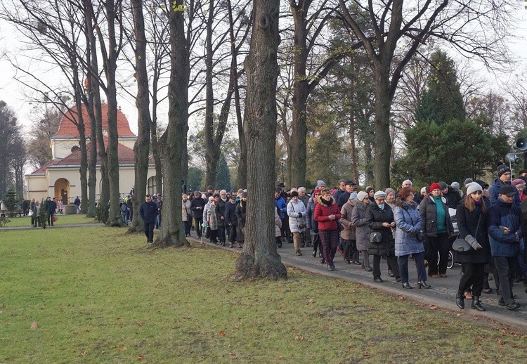 Wszystkich Świętych na cmentarzu Centralnym w Gliwicach