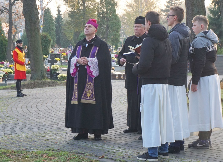 Wszystkich Świętych na cmentarzu Centralnym w Gliwicach