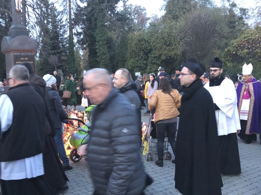 Bp Pindel we Wszystkich Świętych na cieszyńskim cmentarzu - 2019