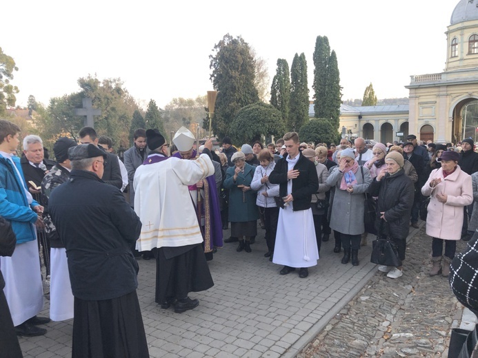 Bp Pindel we Wszystkich Świętych na cieszyńskim cmentarzu - 2019