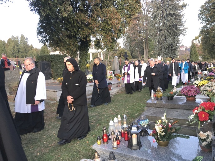 Bp Pindel we Wszystkich Świętych na cieszyńskim cmentarzu - 2019