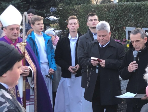 Bp Pindel we Wszystkich Świętych na cieszyńskim cmentarzu - 2019