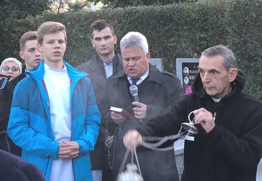 Bp Pindel we Wszystkich Świętych na cieszyńskim cmentarzu - 2019
