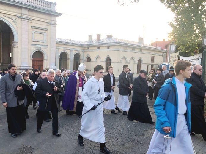 Bp Pindel we Wszystkich Świętych na cieszyńskim cmentarzu - 2019