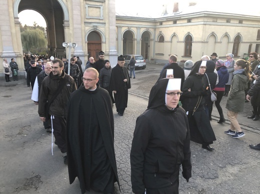 Bp Pindel we Wszystkich Świętych na cieszyńskim cmentarzu - 2019