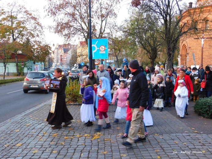 Korowód Wszystkich Świętych w Nowej Soli