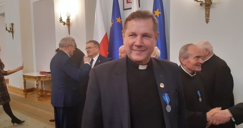 Legnica. Uhonorowany kapłan
