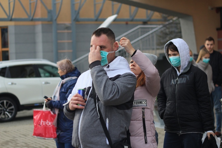 Protest ekologiczny "Benzen nas zabija"