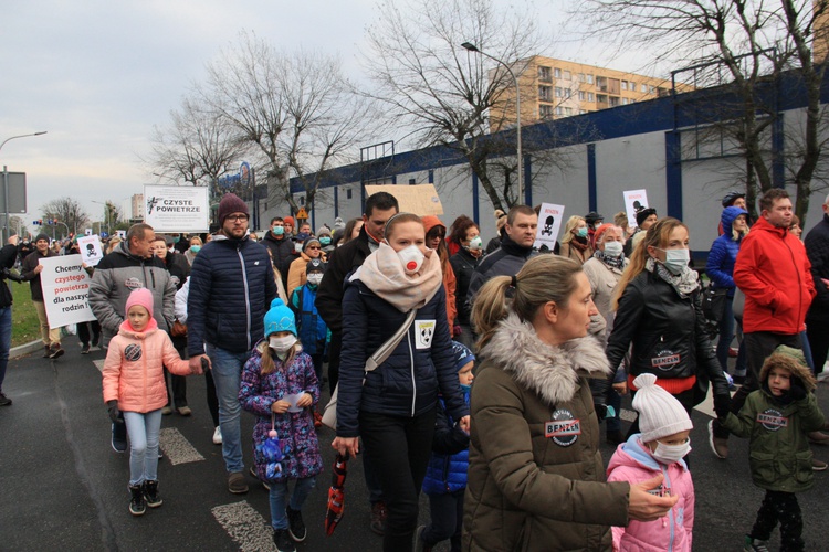 Protest ekologiczny "Benzen nas zabija"