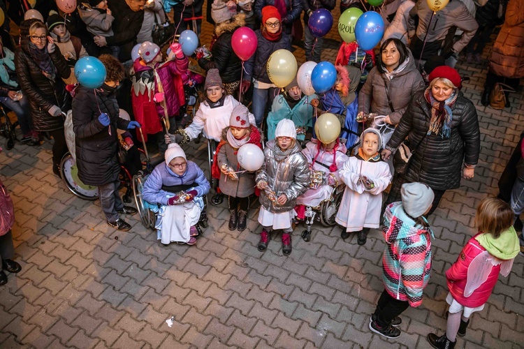 Marsz Wszystkich Świętych w Kątach Wrocławskich