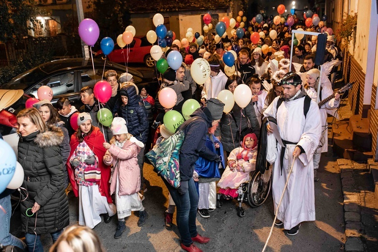 Marsz Wszystkich Świętych w Kątach Wrocławskich