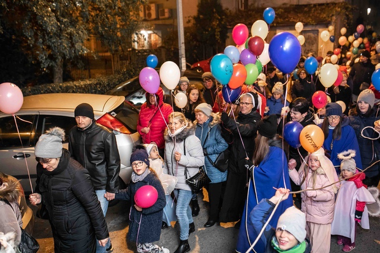 Marsz Wszystkich Świętych w Kątach Wrocławskich