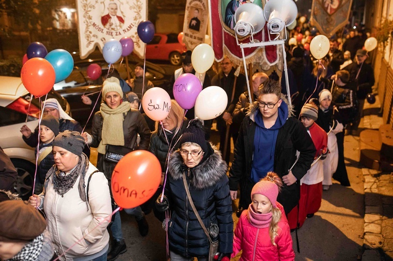 Marsz Wszystkich Świętych w Kątach Wrocławskich