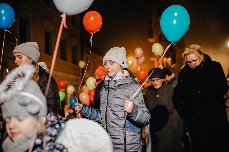 Marsz Wszystkich Świętych w Kątach Wrocławskich