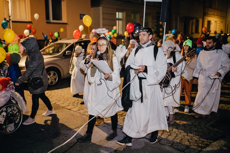 Marsz Wszystkich Świętych w Kątach Wrocławskich