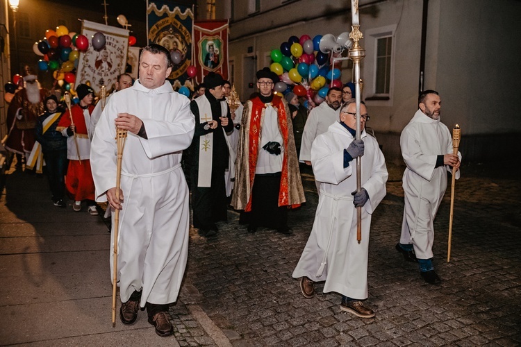 Marsz Wszystkich Świętych w Kątach Wrocławskich