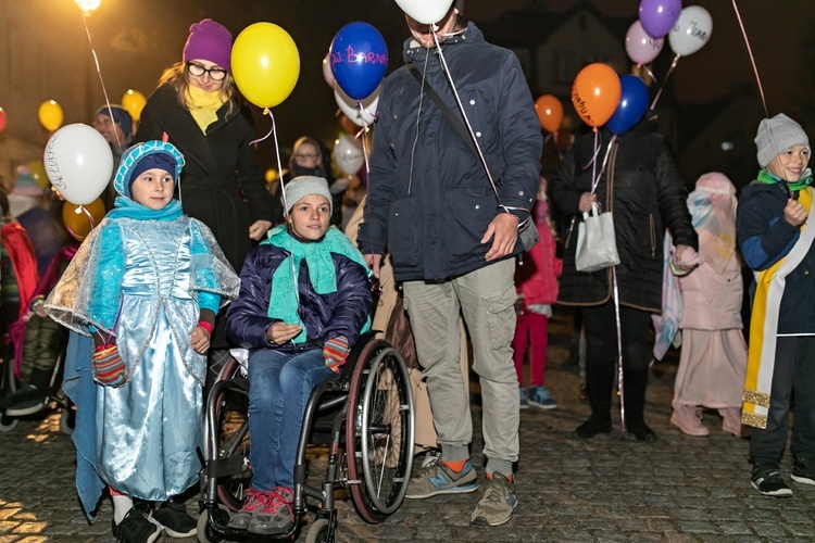 Marsz Wszystkich Świętych w Kątach Wrocławskich