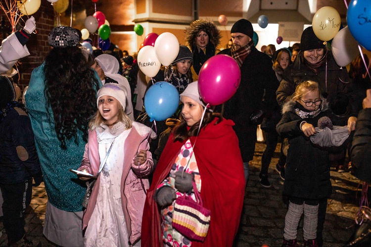 Marsz Wszystkich Świętych w Kątach Wrocławskich