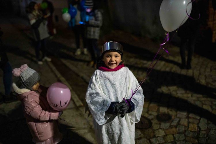 Marsz Wszystkich Świętych w Kątach Wrocławskich