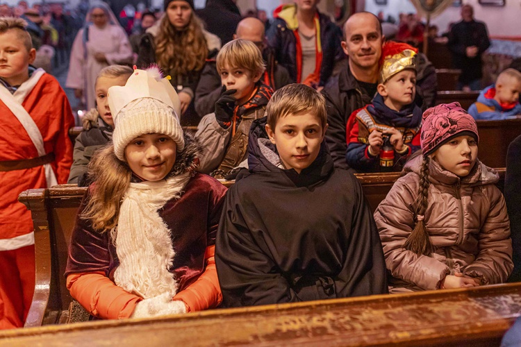 Marsz Wszystkich Świętych w Kątach Wrocławskich