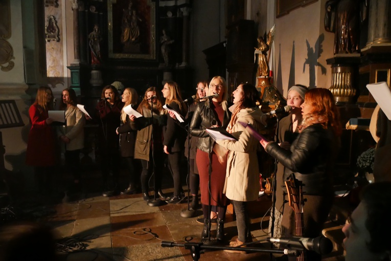 Wieczór Holy Wins w kościele św. Ignacego z Loyoli na gdańskiej Oruni