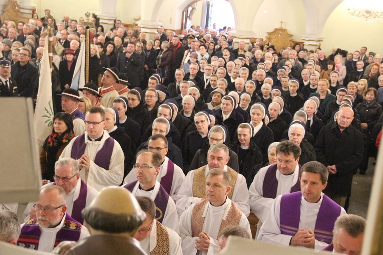 Dębica. Pogrzeb śp. ks. Andrzeja Pękali