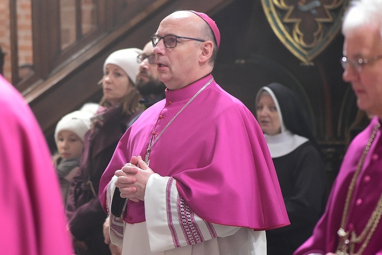 Pontyfikalna Msza św. w intencji zmarłych biskupów i kanoników