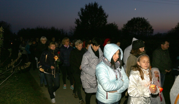 Orszak świętych w Wierzchosławicach