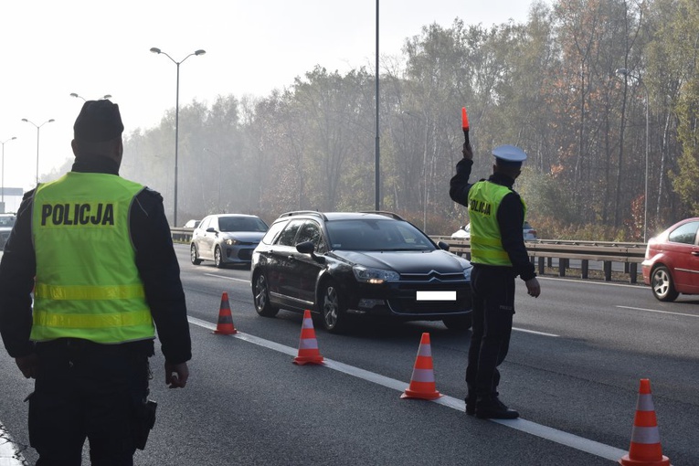 Katowice. Policja podsumowała akcję "Znicz 2019"