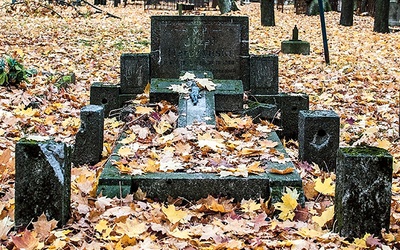 Nowe regulacje obowiązują na nekropoliach od 1 listopada.