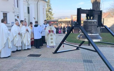 Tuchów. Józef dla Maryi w 115. rocznicę Jej koronacji