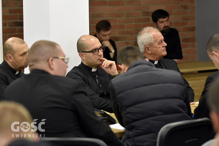 Rekolekcje dla księży z abp. Rysiem w Ząbkowicach Śl.