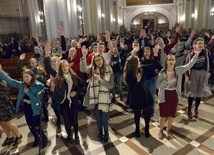 Podczas ubiegłorocznego listopadowego Apelu Młodych radomską katedrę wypełnili rozśpiewani i rozmodleni uczestnicy.