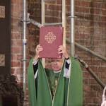 Abp Marek Jędraszewski w bazylice św. Brygidy