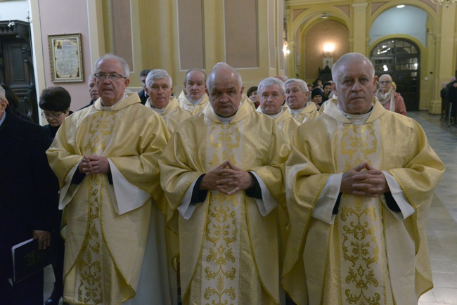 Msza św. o wyniesienie na ołtarze bp. Piotra Gołębiowskiego