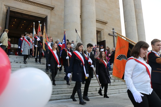 Katowice. Msza w intencji Ojczyzny w katedrze