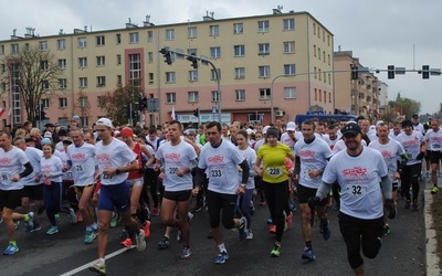 Stalowa Wola, Aleje Jana Pawła II. 27. Uliczny Bieg Niepodległości.