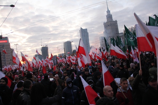 X Marsz Niepodległości przeszedł ulicami stolicy 