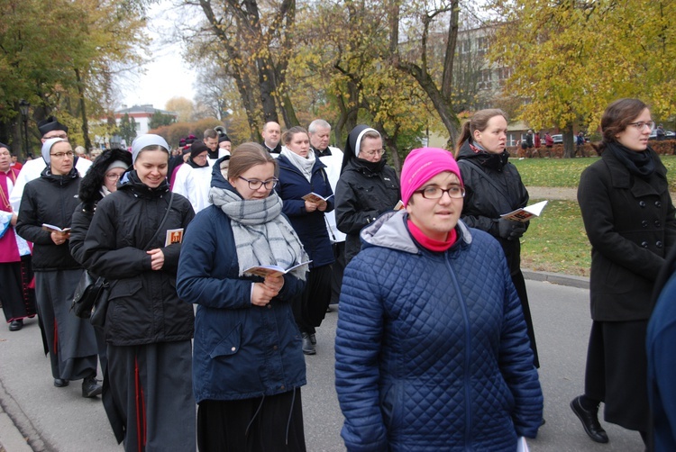 Uroczystości ku czci św. Wiktorii w Łowiczu - procesja