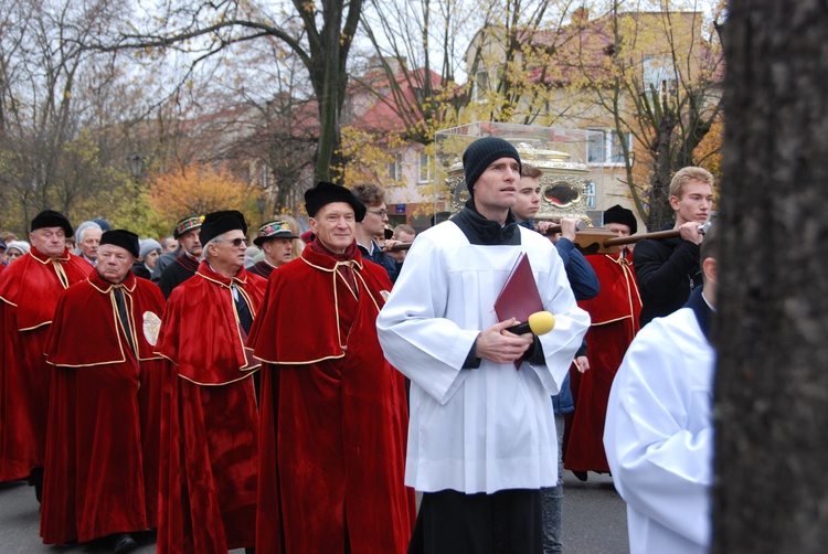 Uroczystości ku czci św. Wiktorii w Łowiczu - procesja